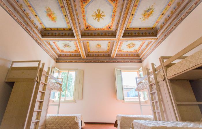 Student's Hostel Estense