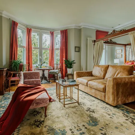 The Suite, 82 Cathedral, Private Parking