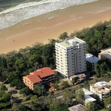 84 The Spit Holiday Apartments