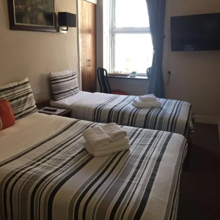 Glasgow House Отели рядом с достопримечательностью «Музей Хантериан»