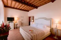 Borgo Sant'Ambrogio - Resort Hotels near Val d'Orcia