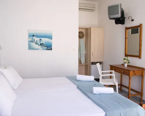 Drakos Twins Hotels in Ios