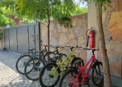 Sarasiruham度假村私人泳池別墅