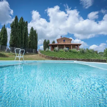 Vineyard’s Cottage with Pool, AC, Wifi - Siena
