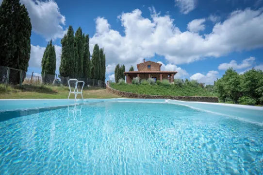 Vineyard’s Cottage with Pool, AC, Wifi - Siena