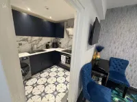 Gloucester - Apartment - Sleeps 2 - Parking - 97WS Hotels in Gloucester