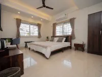 Lakeside Suites Hotels near IACS