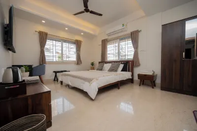 Lakeside Suites Hotels in 