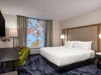 Fairfield by Marriott Inn & Suites Cincinnati Oakley Hotels near Lunken Airport