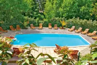 Résidence de Tourisme Vacances Bleues Villa Regina - Pools
