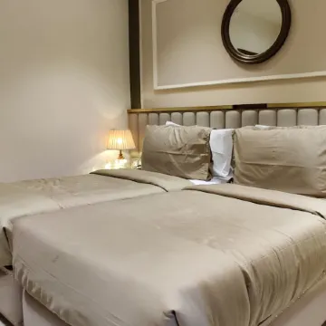 Sheetal Residency Отели рядом с достопримечательностью «Пляж Акса»