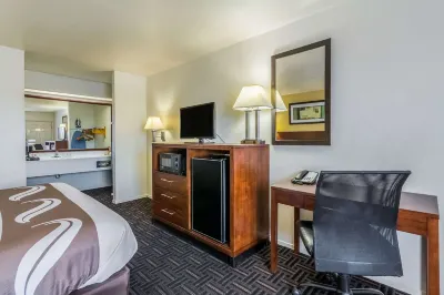 Quality Inn Fresno Near University