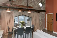 Strawberry Line, Flat 1 Hotels in Wells