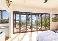 Luxury Ocean-View Flamingo Home with Pool, Apartment and Party Deck