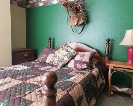 Sourdough Lodge Hotels in Lowman