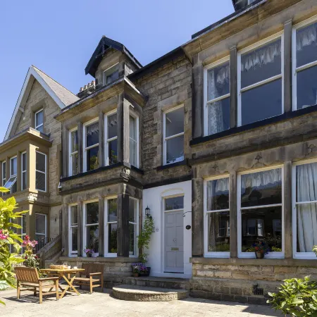 Wynnstay House