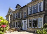 Wynnstay House Hotels in Knaresborough