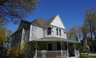 Charlevoix House - the Northside