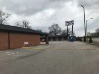 스카이 인 호텔