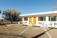 Quail Park Lodge - Motels