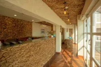 State Beach Resort & Spa - parking