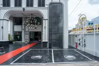 Ratri Hotel Phuket Old Town - parking