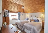Dairy Barns Hotels in Sea Palling