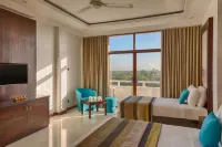 North Gate Hotel - balcony