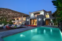 Adam & Eve Villas - Pools