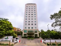 Lemon Tree Premier, Ulsoor Lake, Bengaluru Hotels near Palace Grounds