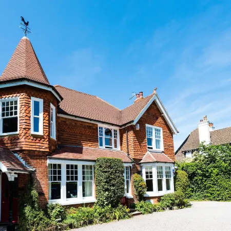 The Lawn Guest House Gatwick