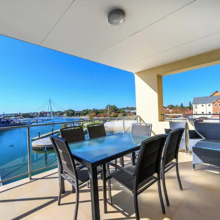 Dolphin Quay Apartments