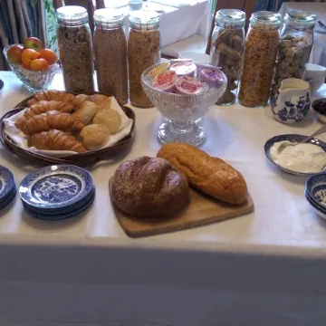 Lochinver Guesthouse Отели рядом с достопримечательностью «Библиотека Карнеги»