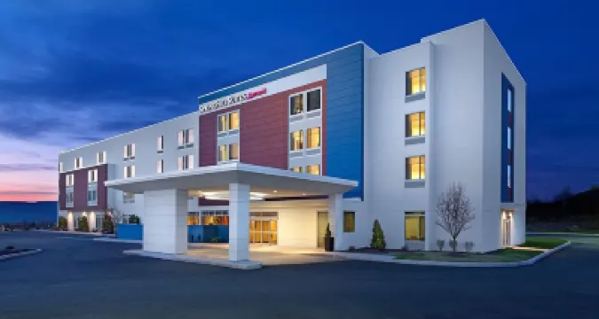 SpringHill Suites Tulsa at Tulsa Hills Hotels near Hawthorne Park
