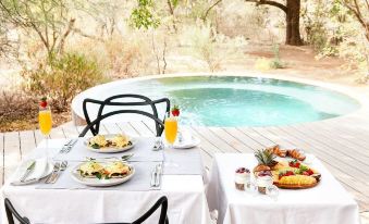 Tambuti Lodge