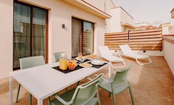 Port Plaza Apartments