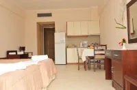 Finiki Plaza Hotels in Pylos-Nestor
