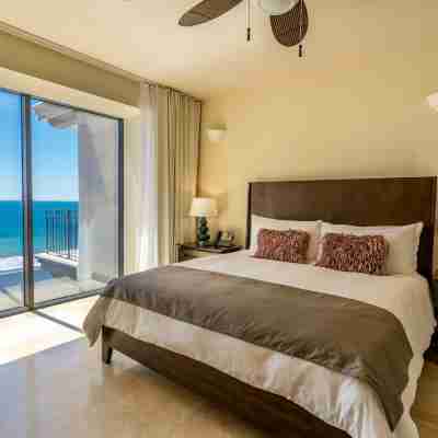 Crocs Resort & Casino Rooms