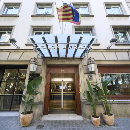 Catalonia Gracia Отели рядом с достопримечательностью «Площадь Пласа-дель-Соль»