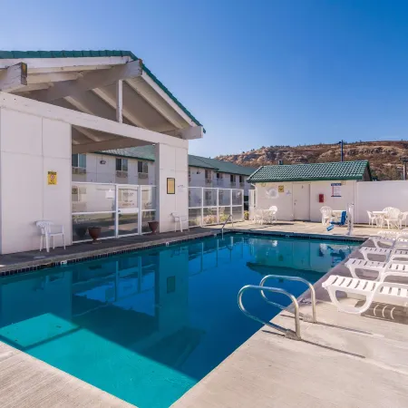 Motel 6 the Dalles, or
