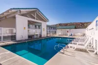 Motel 6 the Dalles, or - Pools