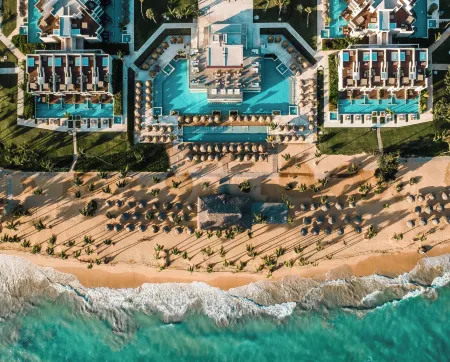 Excellence El Carmen - Adults Only - All Inclusive Отели в г. Las Lagunas de Nisibon