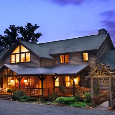Bent Creek Lodge Bed & Breakfast Hotels near Asheville Regional Airport