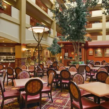 Embassy Suites by Hilton Hampton Convention Center
