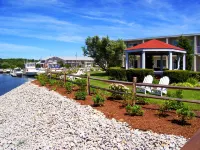 Riverview Resort Hotels in West Yarmouth