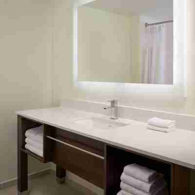 Delta Hotels by Marriott West Palm Beach Rooms