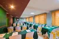 Season Palace Huahin Hotel Hotels in Cha-am
