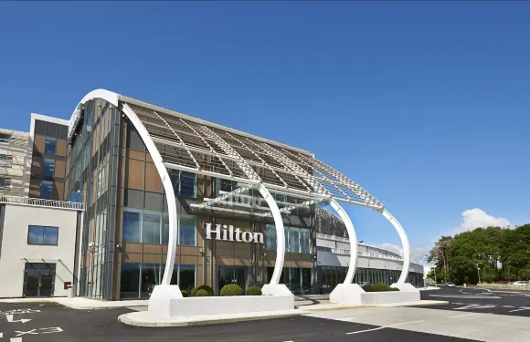 希爾頓修咸頓-Utilita Bowl