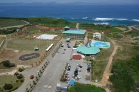 AJ伊計島度假飯店 Hamahiga Island Salt Factory附近的飯店
