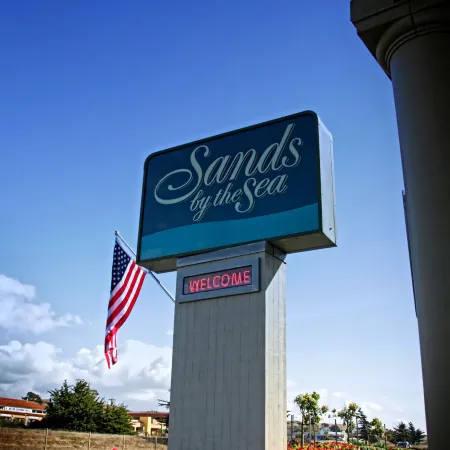 Sands by the Sea Motel